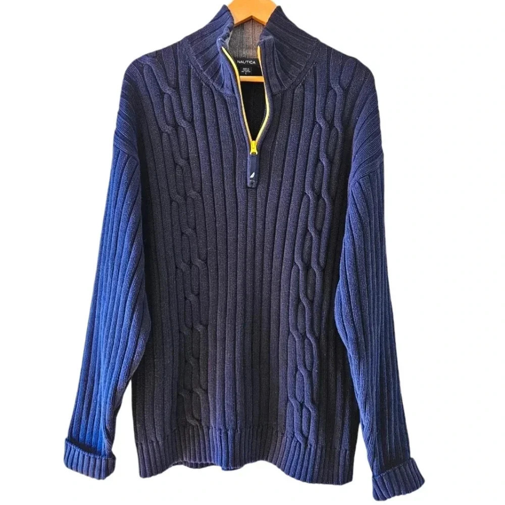 Nautica Cotton Cable Knit Classic Casual Sweatershirt  Navy Blue Size Large.